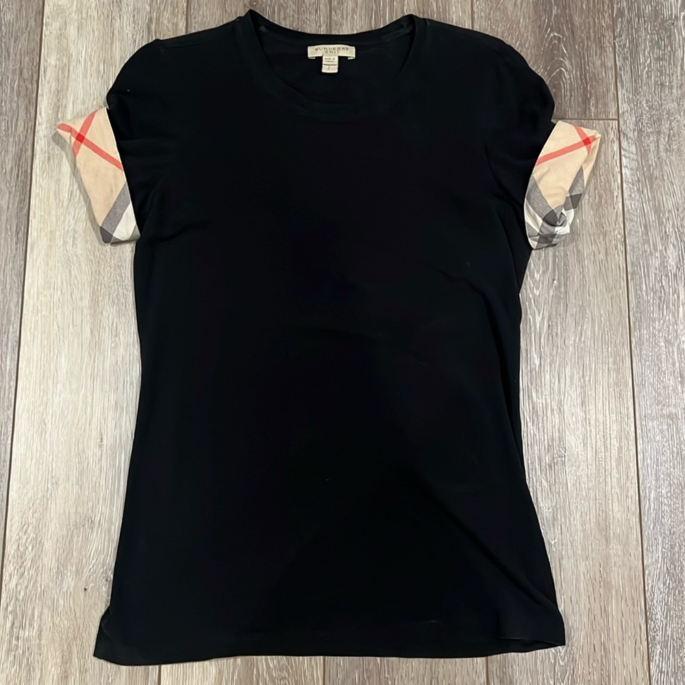 Burberry tee